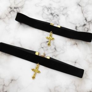 New Velvet Cross Choker